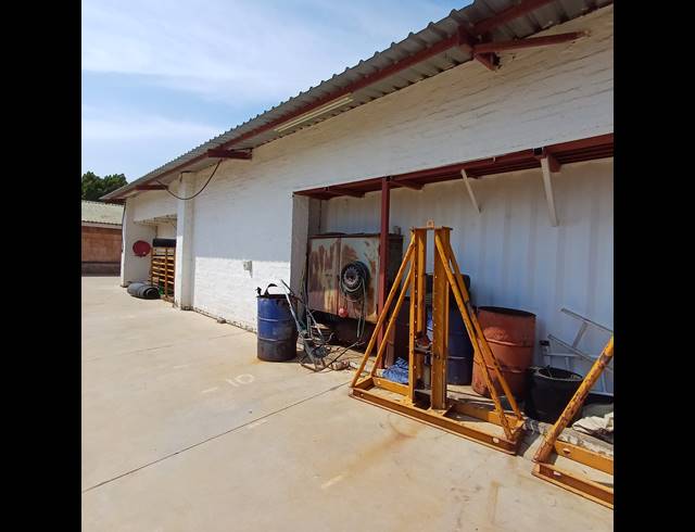 3 BEDROOM HOUSE FOR SALE IN THREE RIVERS
